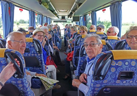 Le car vu de l'arrière